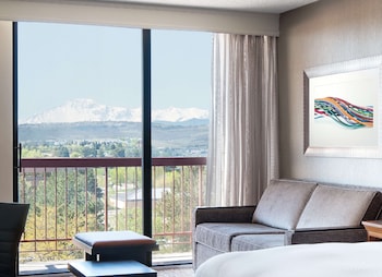 Room, 1 King Bed, Non Smoking, Balcony