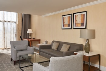 Suite, 1 King Bed, Non Smoking