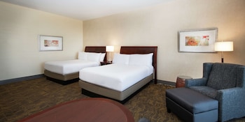 Room, 2 Queen Beds, Accessible, Bathtub