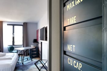 Privilege, Room, 1 King Bed
