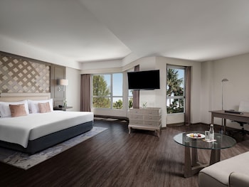 Grand Premium Room