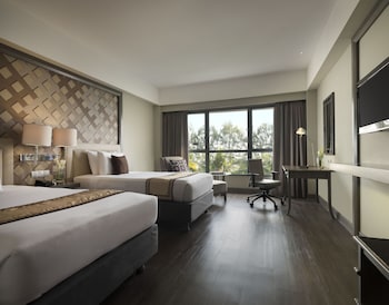Family Connecting Room