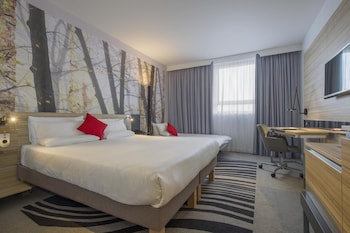 Superior Room, 1 Queen Bed with Sofa bed