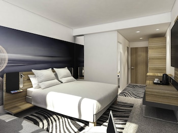 Family Double Room, 1 Queen Bed with Sofa bed