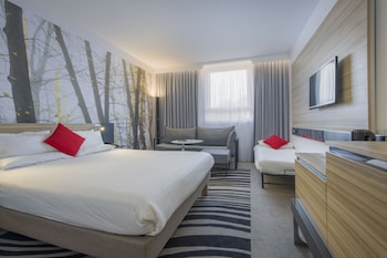 Superior Room, 1 Queen Bed with Sofa bed