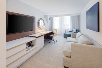 Duplex, 1 King Bed, Balcony