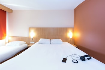 Standard Room, Multiple Beds