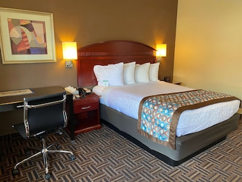 Standard Room, 1 Queen Bed, Accessible, Non Smoking