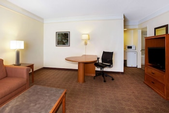 Room, 2 Double Beds, Accessible, Non Smoking (Roll-In Shower)
