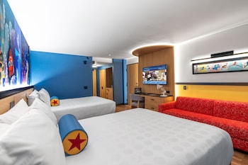 Premium View - Two Queen Beds and Day Bed