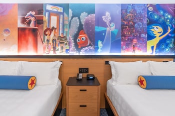 Standard View -  Hearing Accessible Visual Alarm 2 Queen Beds and 1 Day Bed