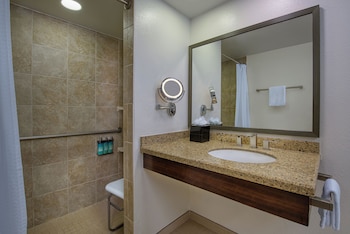 Preferred Room. Wheelchair accessible with roll-in shower and option for hearing accessibility. 2 qu