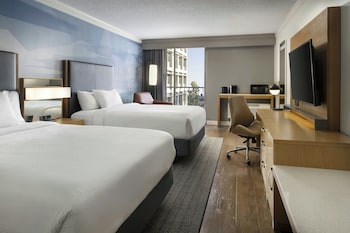 Room, 2 Queen Beds, Balcony, Harbor View
