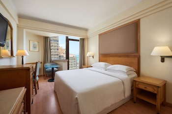 Room, 1 Queen Bed, Smoking, City View (Balcony)