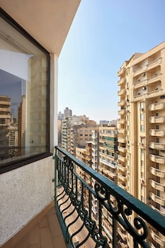 Room, 2 Twin Beds, Smoking, City View (Balcony)