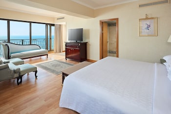 Presidential Suite, 1 King Bed, Smoking