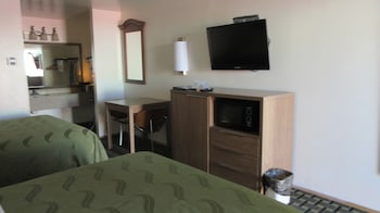 Deluxe Room, 2 Queen Beds