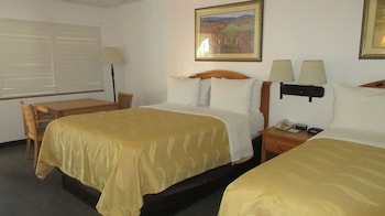 Deluxe Room, 2 Queen Beds
