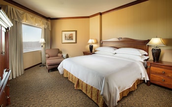 Suite, 1 King Bed (Conrad West)