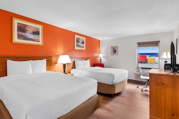 Room, 2 Queen Beds, Non Smoking (Mobility, Walk-In Shower w Grab Bars)