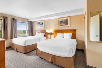 Suite, 1 King Bed, Smoking