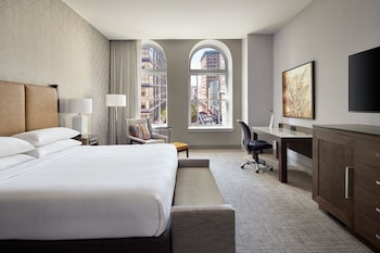 Room, 1 King Bed, Tower