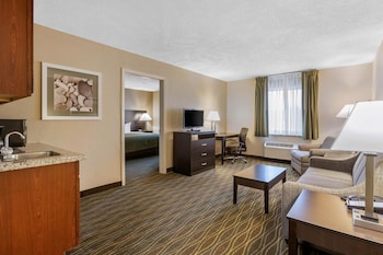 Suite, Multiple Beds, Non Smoking