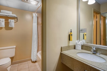 Standard Room, 1 King Bed, Non Smoking, Refrigerator & Microwave