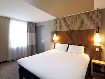 Room, Multiple Bedrooms (Two Adjoining Rooms)
