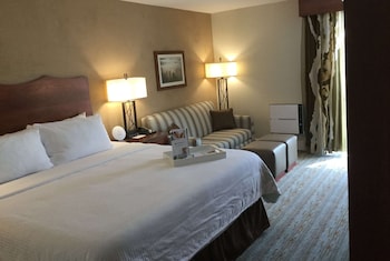 Executive Room, 1 King Bed with Sofa bed, Non Smoking