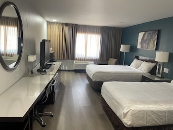2 Double Beds, Accessible