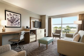 1 KING BED JUNIOR SUITE