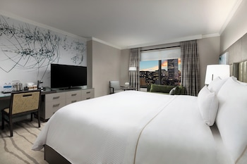 Suite, 1 King Bed