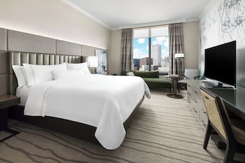 Superior Room, 1 King Bed, City View (Hearing Accessible)