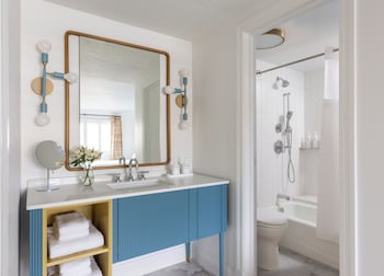 Family Suite, Multiple Beds, Accessible (Ocean View)