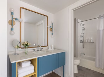 Family Suite, Multiple Beds (Ocean View)