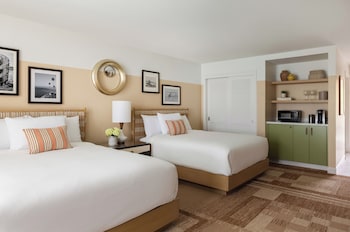 Premier Room, 2 Queen Beds, Accessible