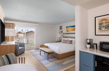 Family Suite, Multiple Beds (Courtyard)