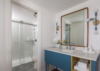 Family Suite, Multiple Beds (Courtyard)