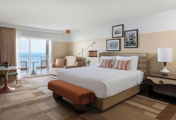 Premier Room, 1 King Bed, Accessible (Ocean View)