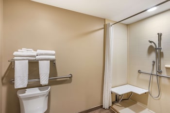 Suite, 3 Twin Beds, Accessible, Patio (with Sofabed)