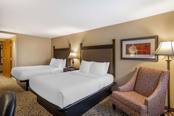 Standard Room, 2 Queen Beds, Non Smoking, Refrigerator & Microwave