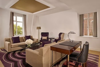 Club Suite, 1 Bedroom, Park View