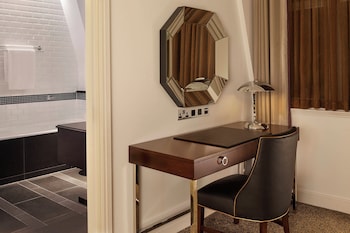 Club Suite, 1 Bedroom, Park View
