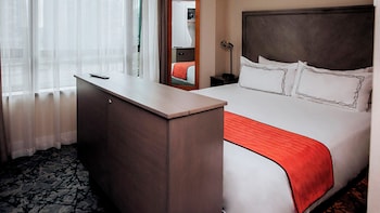 Executive Parker Suite