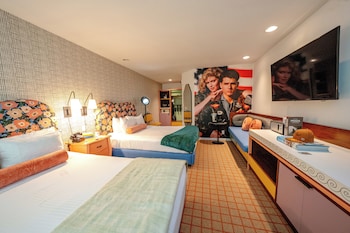 Standard Room, 2 Queen Beds