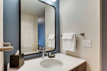 Deluxe Room, 2 Queen Beds