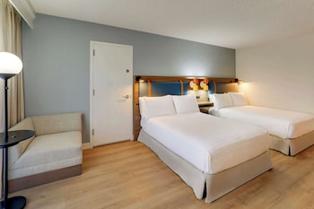 Deluxe Room, 2 Double Beds