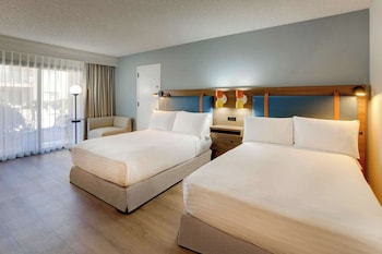 Deluxe Room, 2 Double Beds