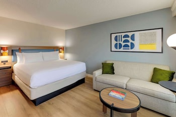 Premier Room, 1 King Bed (No Balcony)